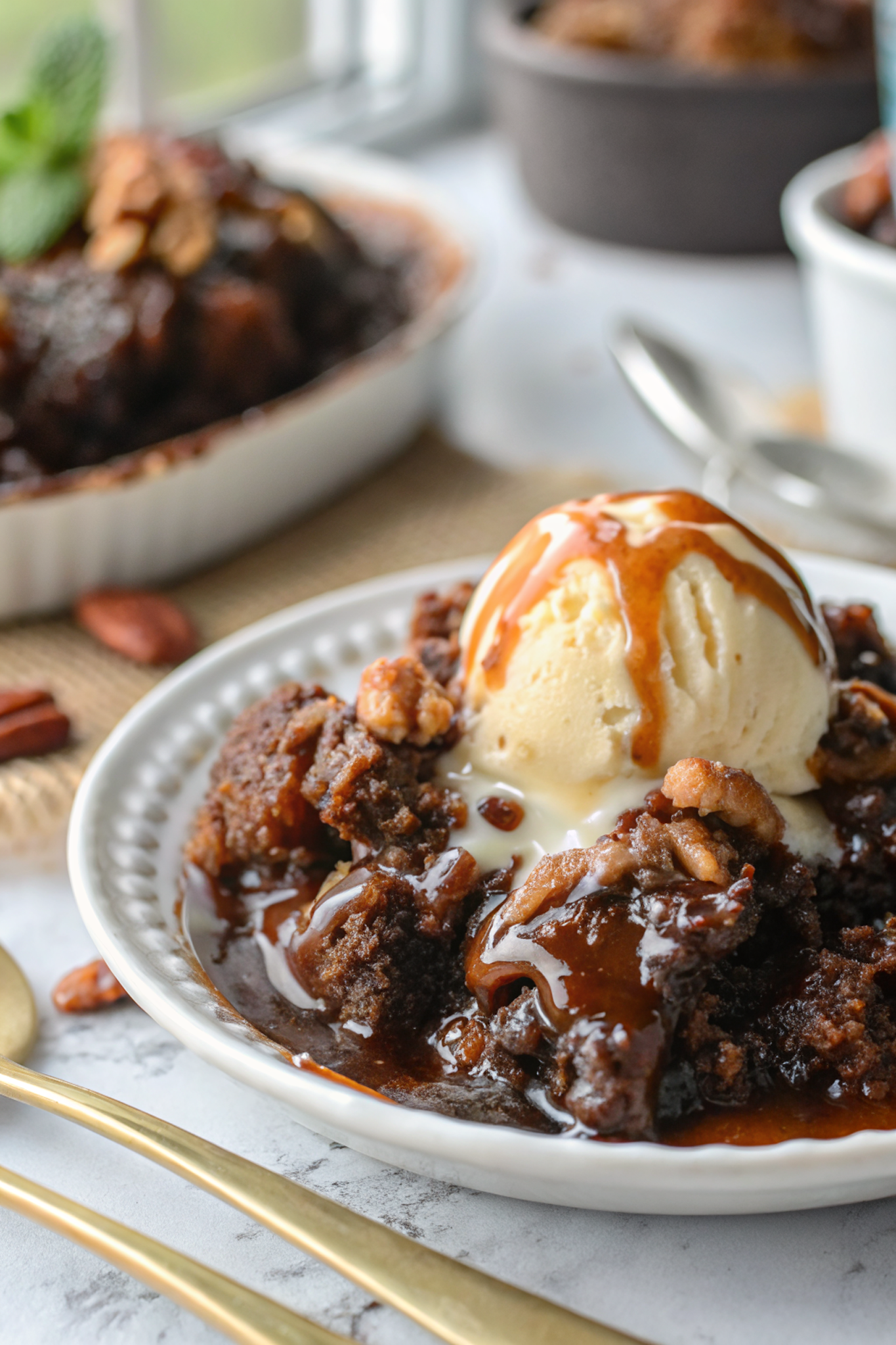 Chocolate Turtle Cobbler Recipe – Decadent Dessert Magic Chocolate Turtle Cobbler Recipe – Decadent Dessert Magic